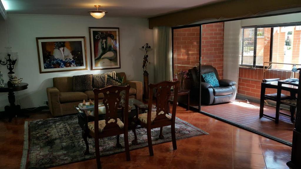 Antioquia, 3 Habitaciones Habitaciones, ,2 BathroomsBathrooms,Apartamento,Para Venta,Edif San Lorenzo,1007